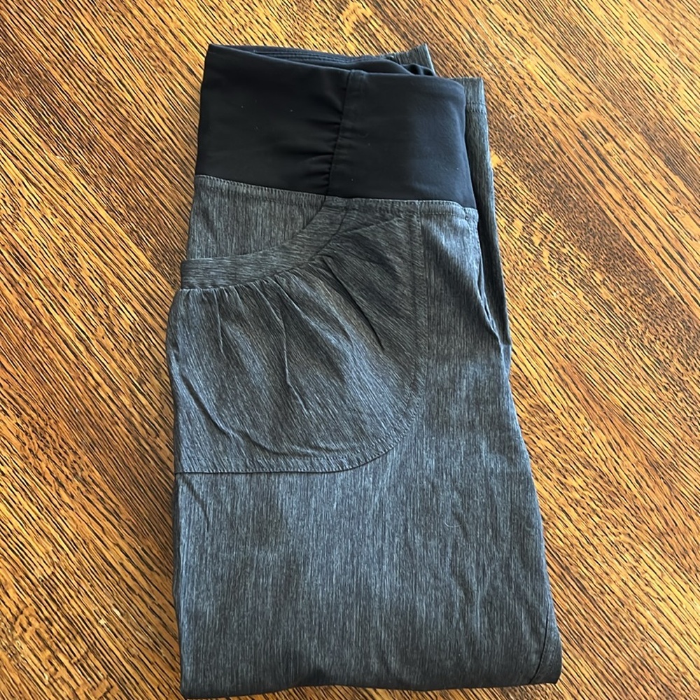 Prana Women's XS Summit Capri Crop Pants Charcoal Gray Space Dye Shirred Pockets - Picture 16 of 16